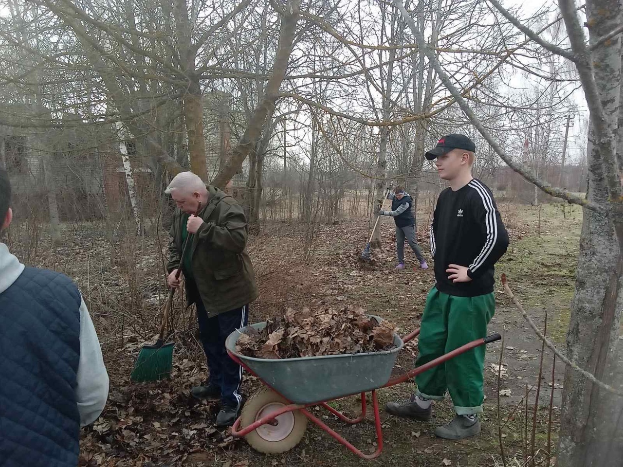 Субботник..